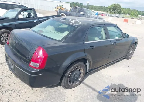 2005 Chrysler 300 Touring из США, поврежденный, VIN 2C3JA53G35H643540